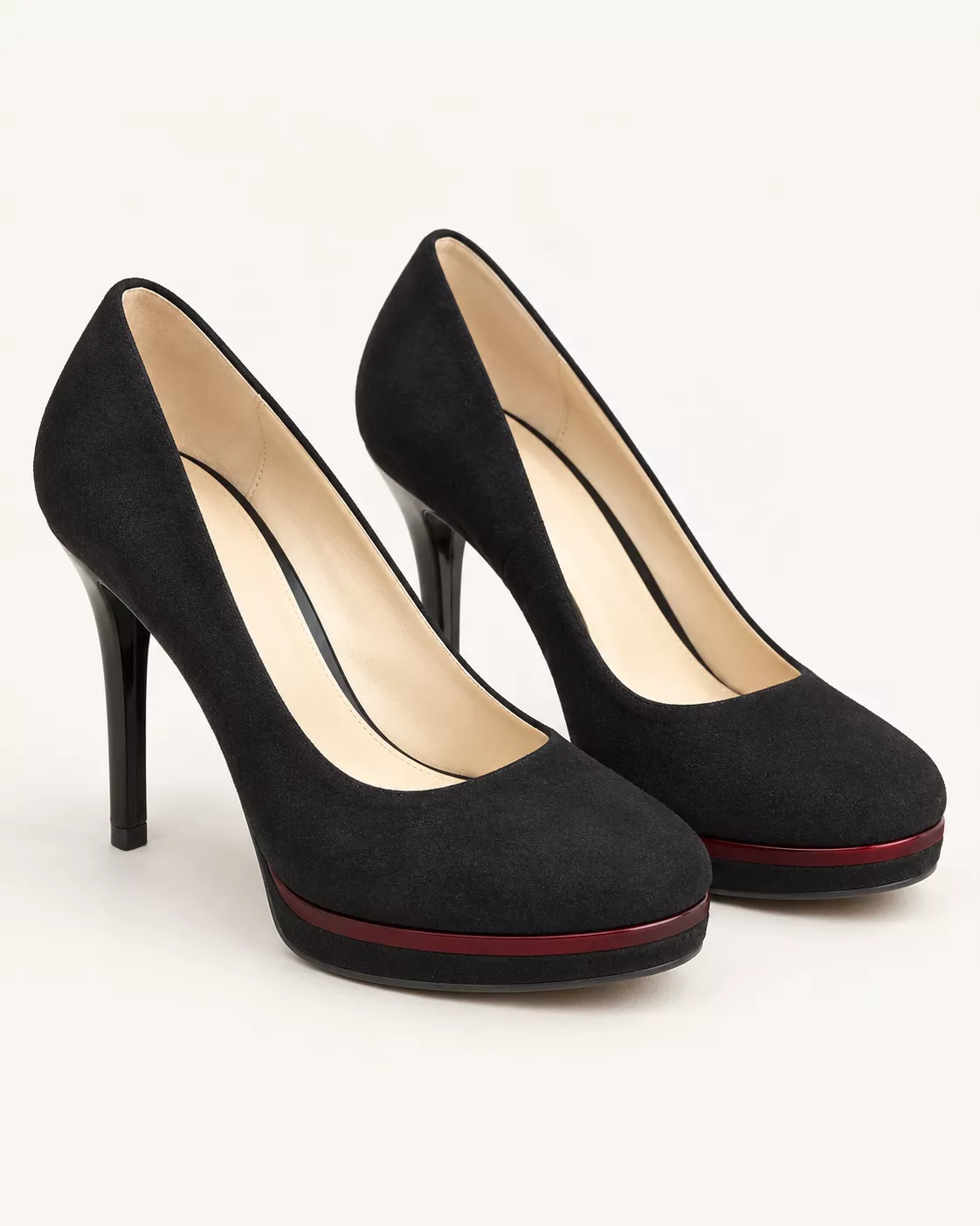 Escarpins noirs à talons hauts
